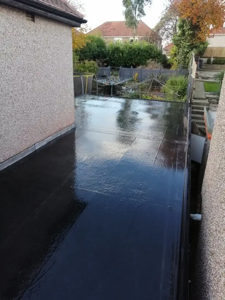Builders & Roofers