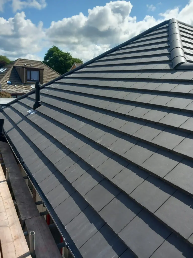 Builders & Roofers